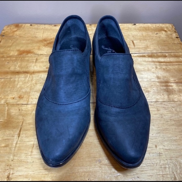 SOLD ✅ Free People Brady Leather Slip On Loafer - Picture 6 of 13